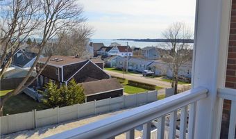 398 Wolcott Ave 9, Middletown, RI 02842