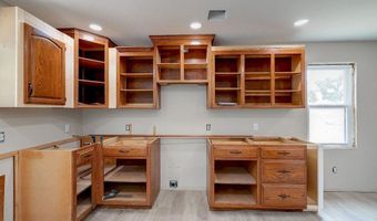 2118 W Radio Ln, Arkansas City, KS 67005