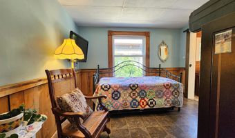 716 Woodworth Ave, Alma, MI 48801