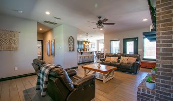 1005 Buffalo Ct, Abernathy, TX 79311