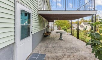 73 Grandview Dr, Cumberland, RI 02864