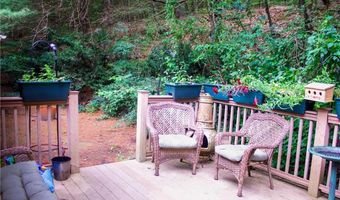 724 Greenville Ave, Johnston, RI 02919