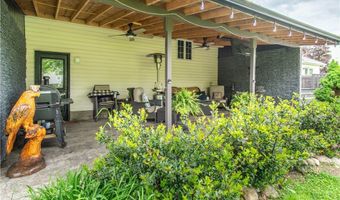 1 Carol Dr, Adams, NY 13605
