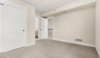 2056 Walnut St B, Boulder, CO 80302