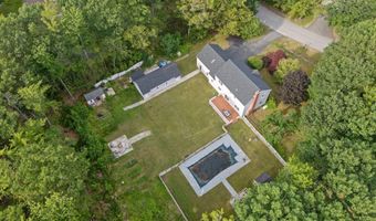 12 Summit Ter, Falmouth, ME 04105