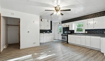 605 W Main, Anamosa, IA 52205
