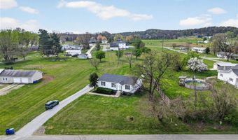 393 Peterson Ave, Auburn, KY 42206