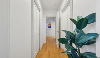 617 Avenue E, Bayonne, NJ 07002