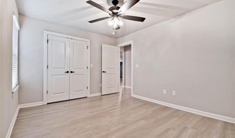 30 Lambourn Dr, Bella Vista, AR 72714