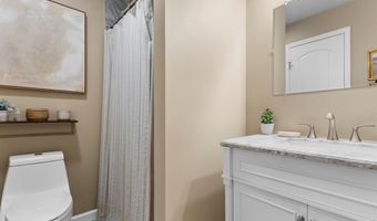 413 Holly Garden Ct, Ballwin, MO 63021