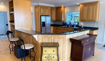 97661 MARINA HEIGHTS Loop, Brookings, OR 97415