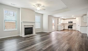 606 Rodeo Dr, Auburn, GA 30011