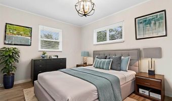3805 Gilroy Rd, Columbus, OH 43227