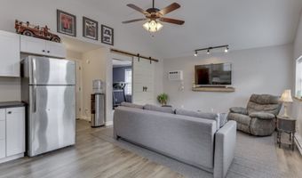 110 N Tresslar Ave, Bargersville, IN 46106