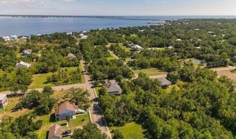 204 Harrison Ct, Bay St. Louis, MS 39520