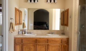 9696 Milpas Dr, Apple Valley, CA 92308