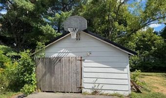 89 Larkin St, Bangor, ME 04401