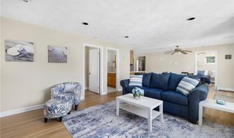 106 N River Dr, Narragansett, RI 02882
