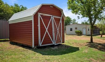 402 N Parkway Dr, Alvarado, TX 76009
