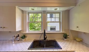 1244 GRAND Ave, Astoria, OR 97103