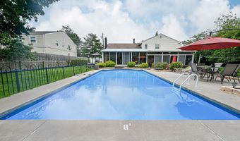 48 W BOLTON Ave, Absecon, NJ 08201