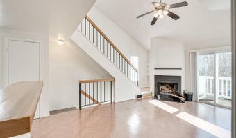 4418 PEMBROOK VILLAGE Dr 121, Alexandria, VA 22309