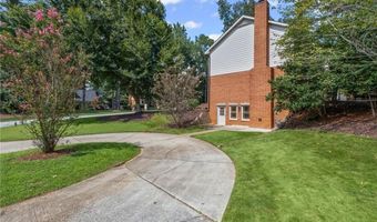 4163 Glen Meadow Dr, Peachtree Corners, GA 30092