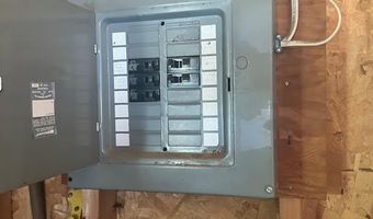 28 Charles St, Belfast, ME 04915