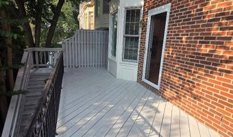 2229 OAK Ct N, Arlington, VA 22209