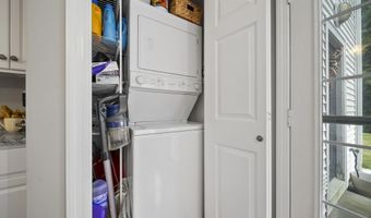 2 Taylor Mill Rd 1, Atkinson, NH 03811