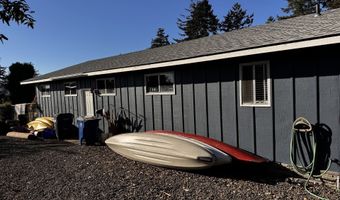 97818 HANSCAM Ln, Brookings, OR 97415