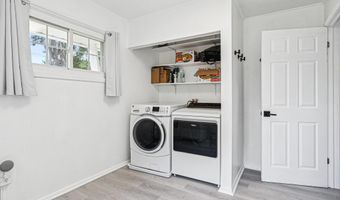 4 CALVIN Ct, Rockville, MD 20851