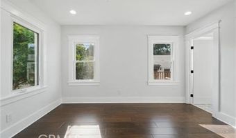 2111 S Bronson Ave, Los Angeles, CA 90018