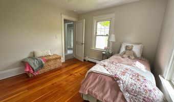 23 Pageant St, Bennington, VT 05201