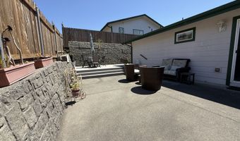 1215 RANSOM Ave, Brookings, OR 97415