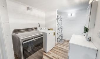 3270 Wards Rd, Altavista, VA 24517