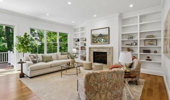 7926 BOLLING Dr, Alexandria, VA 22308