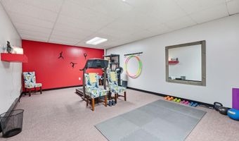 1004 Elm St, Auburn, IN 46706