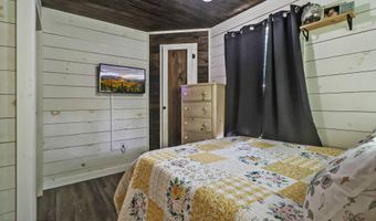 2230 Shirley Rd, Allardt, TN 38504