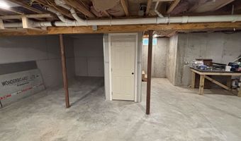 37 Camp Loop Rd, Bartlett, NH 03812