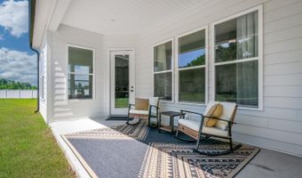 824 Fairway Rd, Ayden, NC 28513