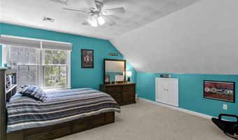 10 Lantern Brook Dr, Lincoln, RI 02865