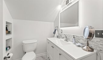 611 West St, Amherst, OH 44001
