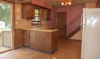 11 Melissa Ct, Albany, NY 12205