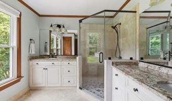 12439 N OAKS Dr, Ashland, VA 23005