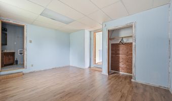 11717 E Edgewater Rd, Albany, IN 47320