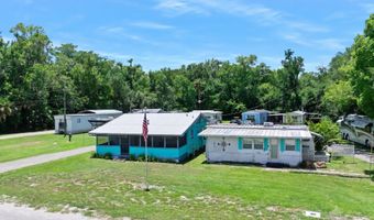 55521 Front St, Astor, FL 32102