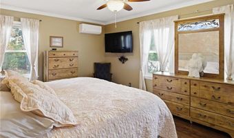 1414 New London Ave, Cranston, RI 02920