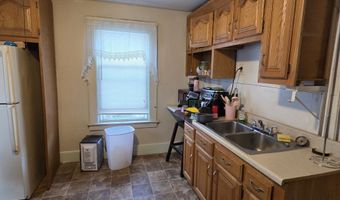 18 Darby St, Bloomfield, CT 06002