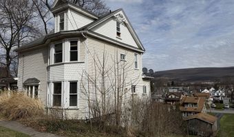 201 Ruskin Dr, Altoona, PA 16602